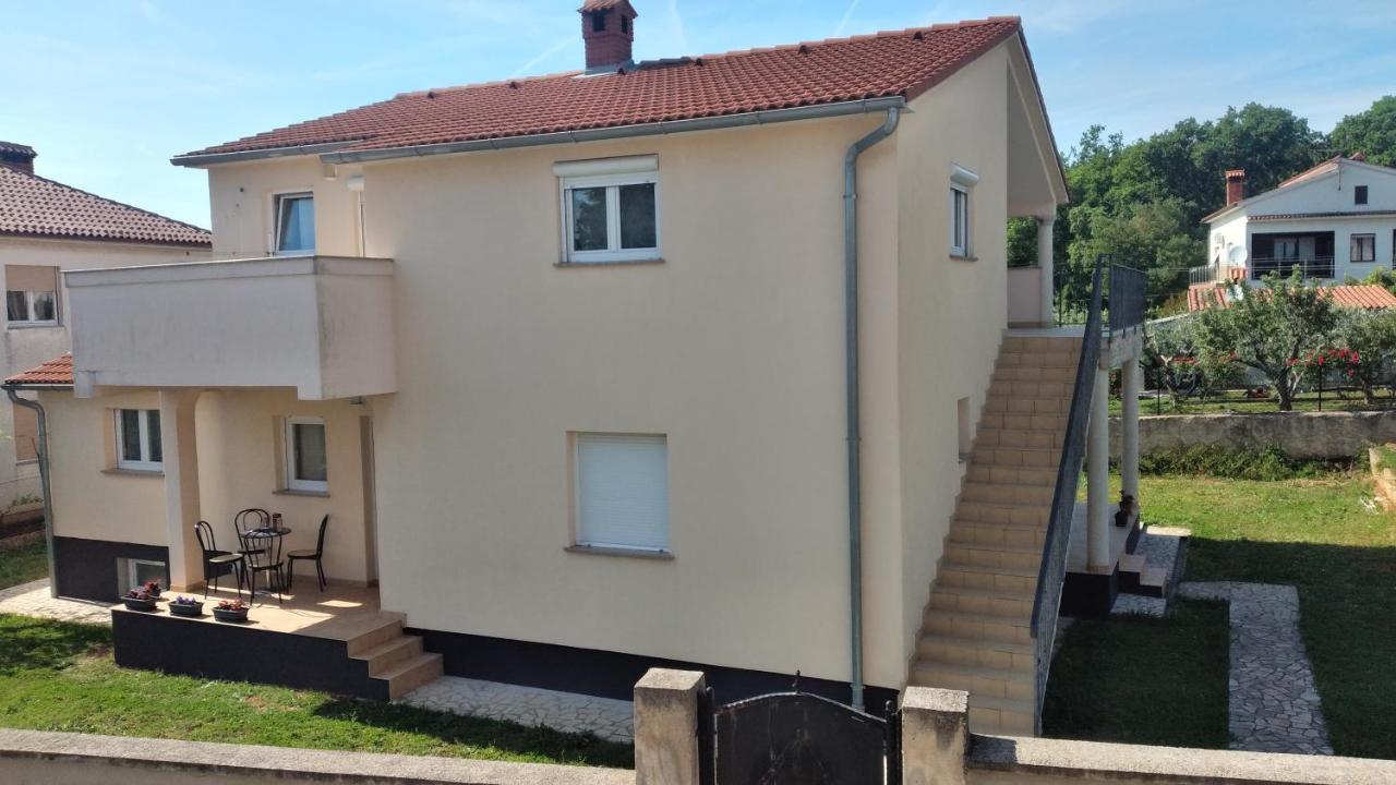 Apartman Ana Pula Exterior photo
